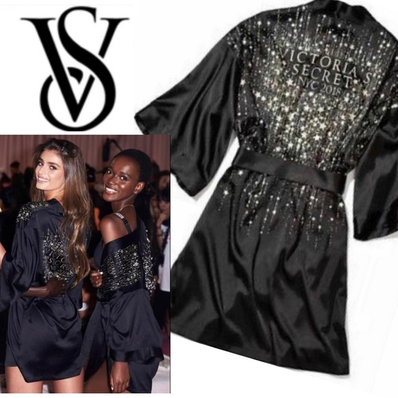 Victoria's Secret Other - Victoria’s Secret NYC 2018 Fashion Show Iconic Silky Satin Belted Satin Robe NEW